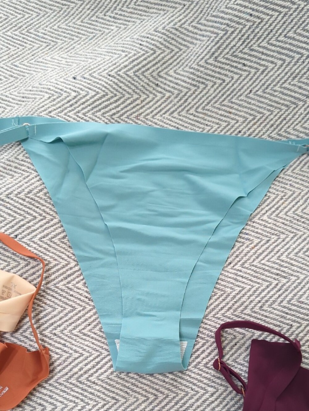 Seamless High-Cut Bikini Panties — Multi-Color Pack - Picture 8 of 12